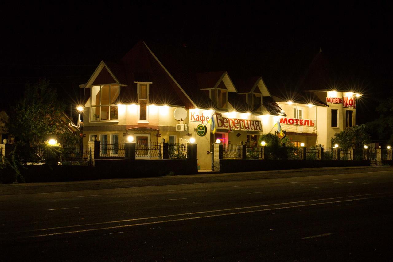 Motel Beregynya à Yuzhnoukrainsk Extérieur photo