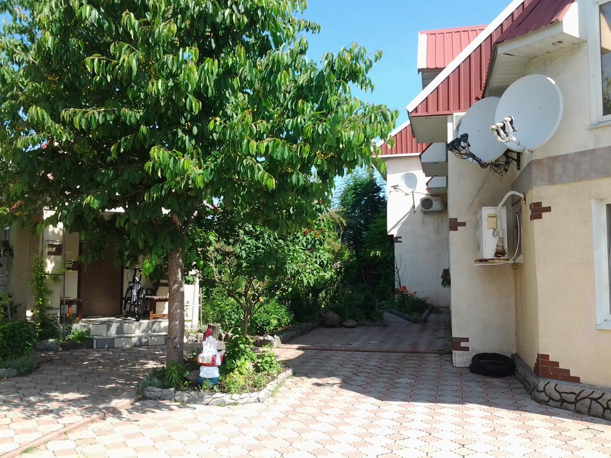 Motel Beregynya à Yuzhnoukrainsk Extérieur photo