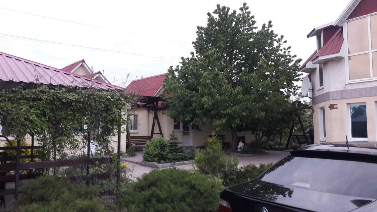 Motel Beregynya à Yuzhnoukrainsk Extérieur photo