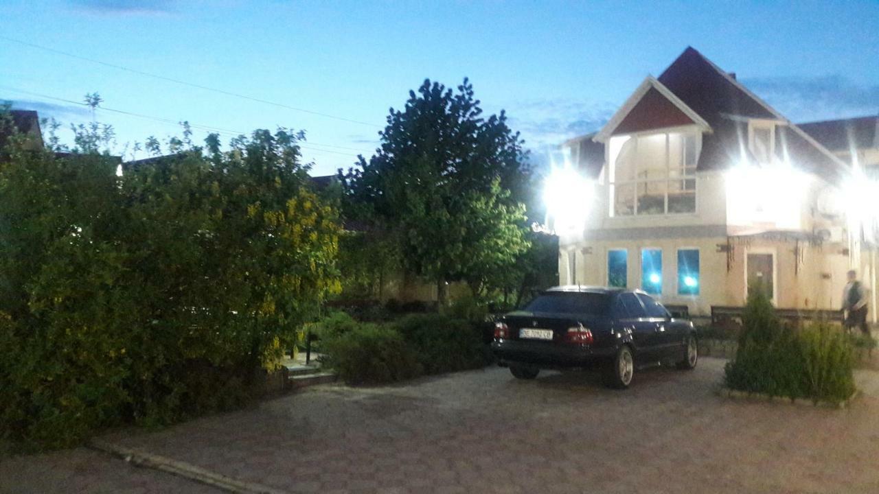Motel Beregynya à Yuzhnoukrainsk Extérieur photo