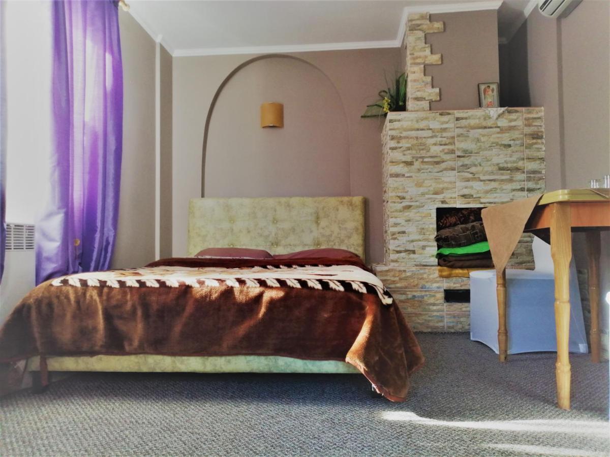 Motel Beregynya à Yuzhnoukrainsk Extérieur photo