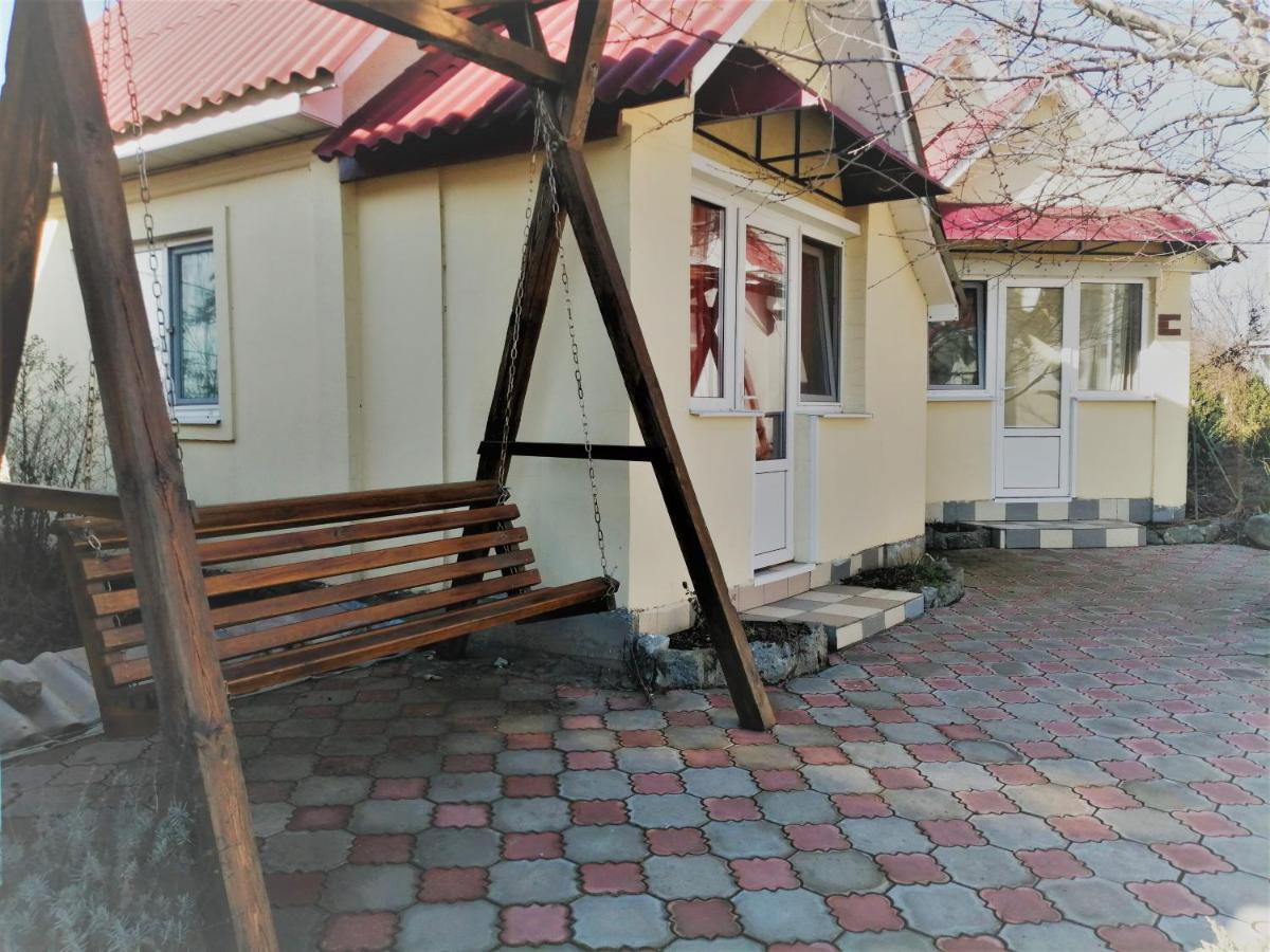 Motel Beregynya à Yuzhnoukrainsk Extérieur photo